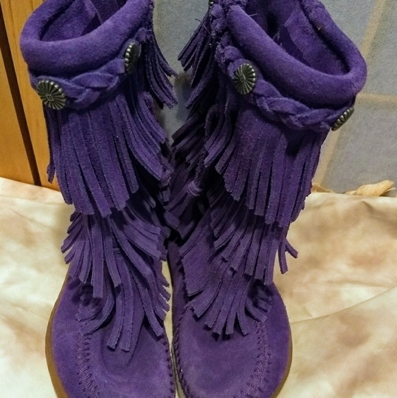 minnetonka purple fringe boots